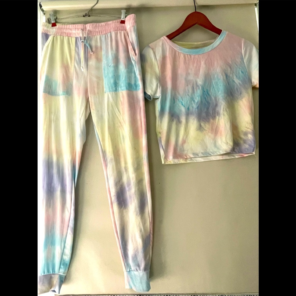 Cute Tye Dye tshirt & jogger set